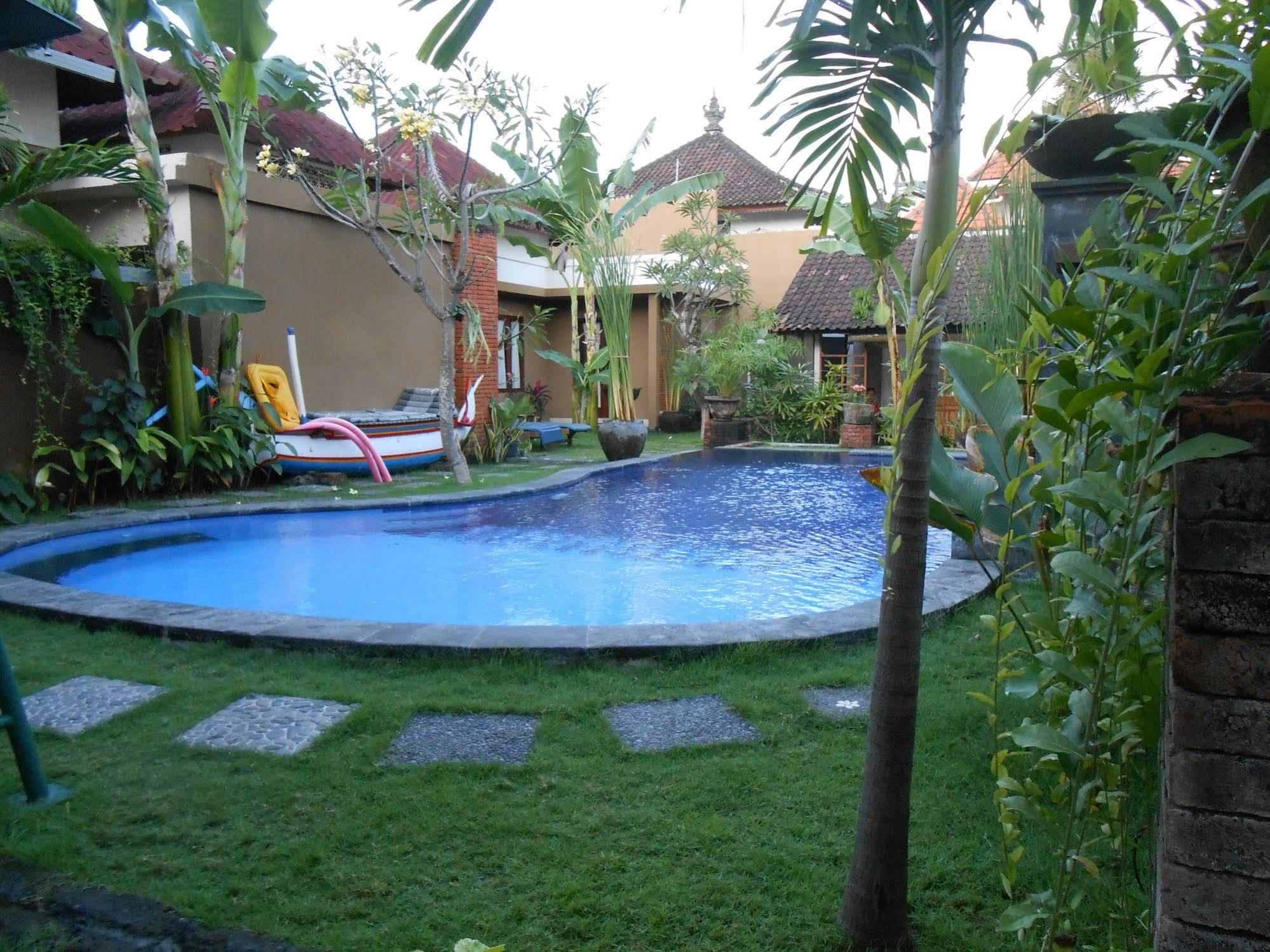 Praschita Bali Hotel Sanur  Exterior photo