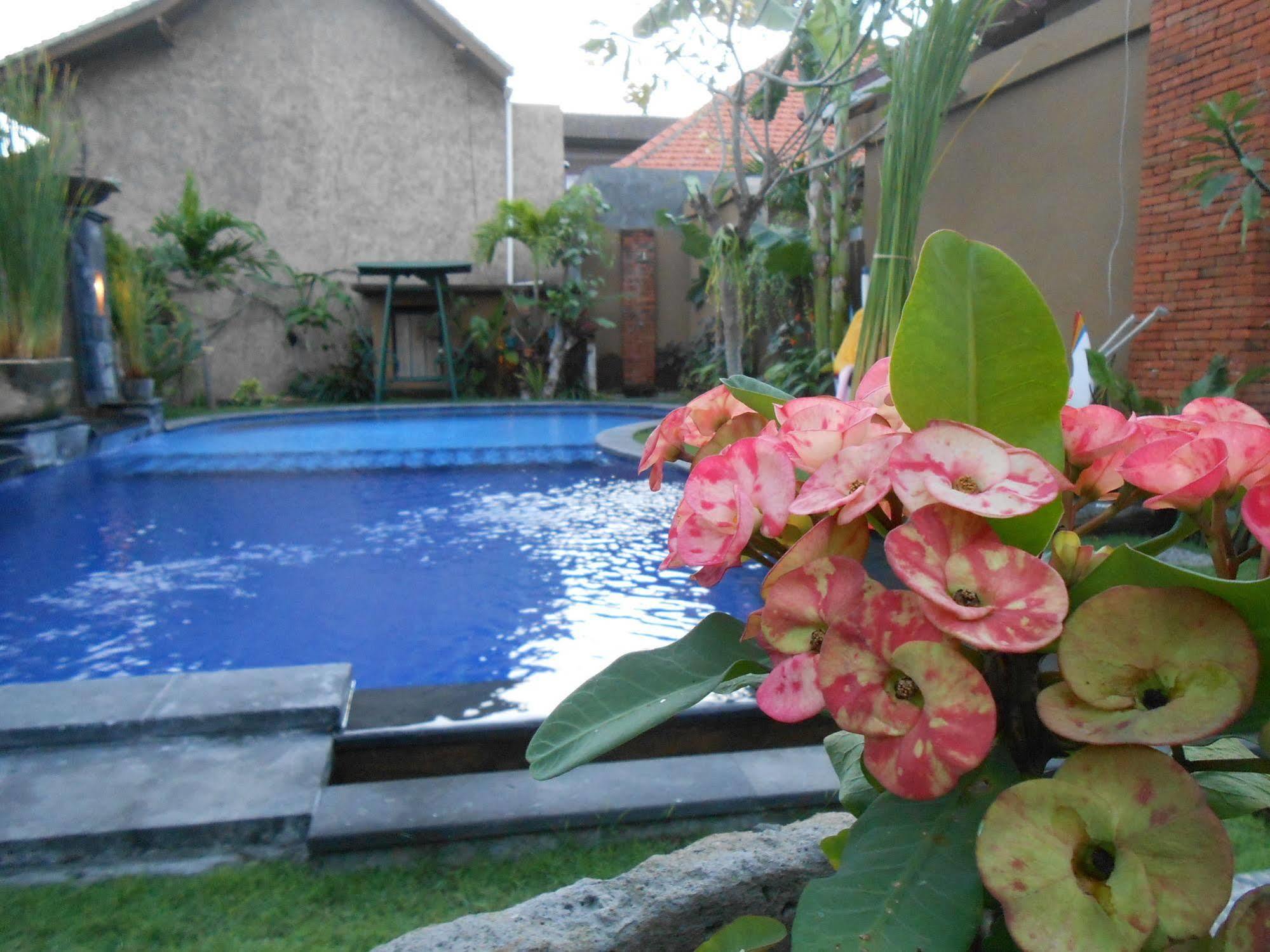 Praschita Bali Hotel Sanur  Exterior photo
