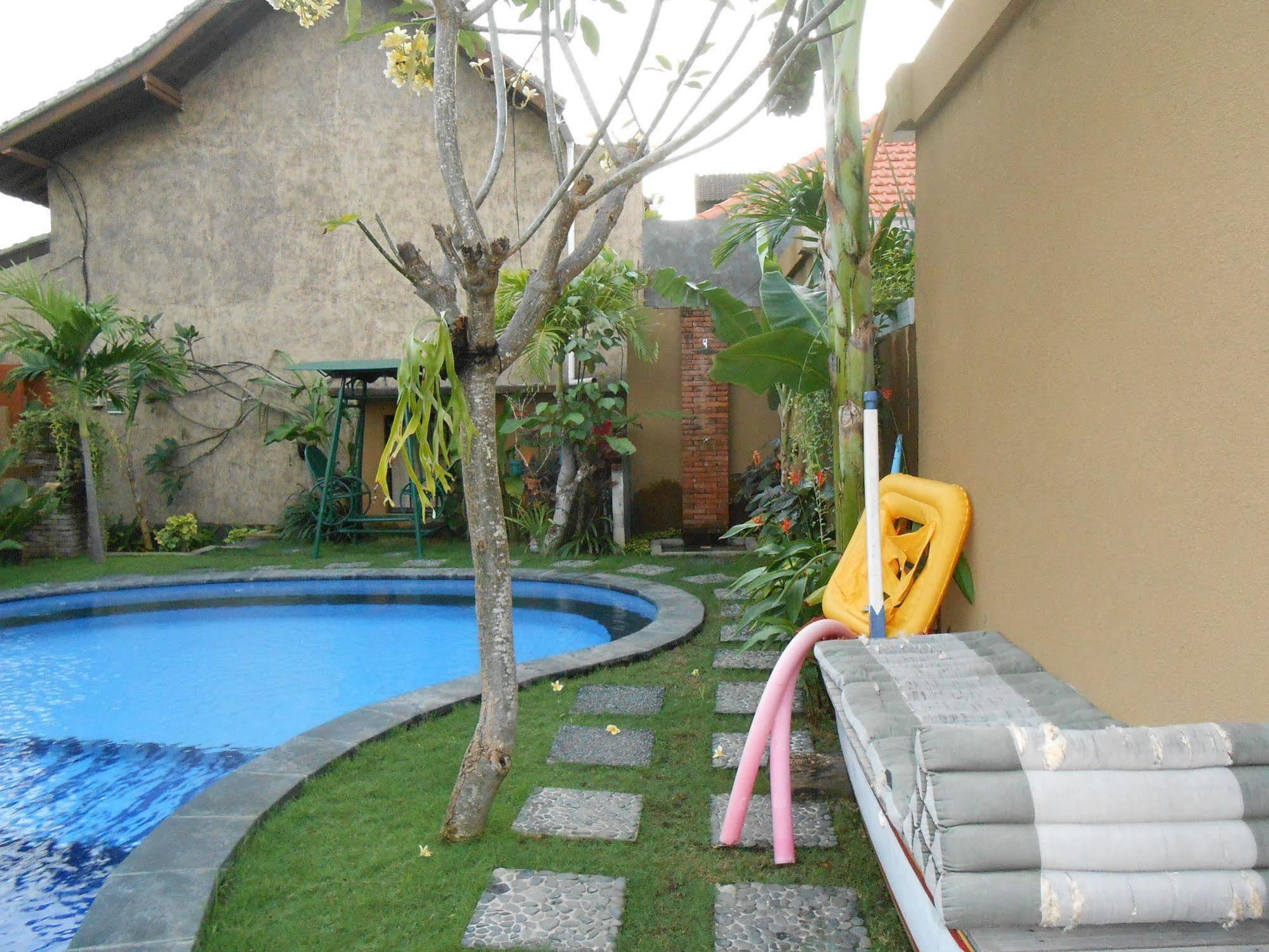Praschita Bali Hotel Sanur  Exterior photo